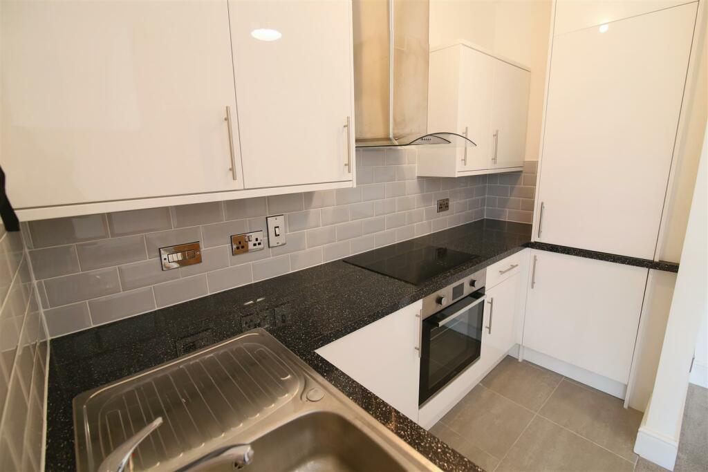 Additional property image - Flat 2 Symington House, Market Street, Rugby