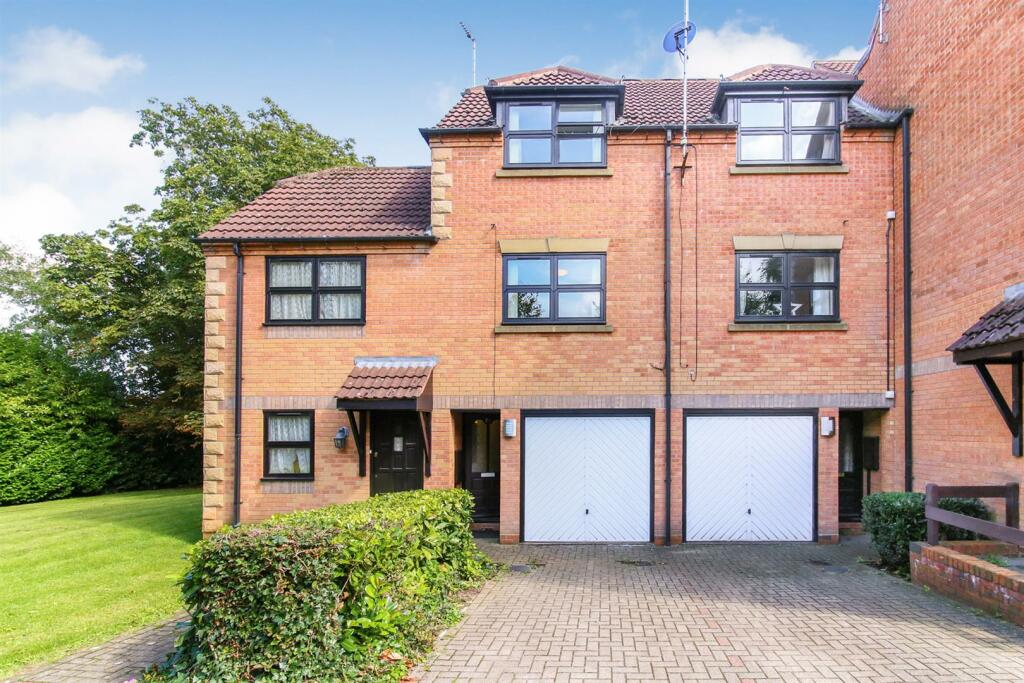 2 bedroom terraced house for rent in Beech Court, Hillmorton, Rugby, CV22