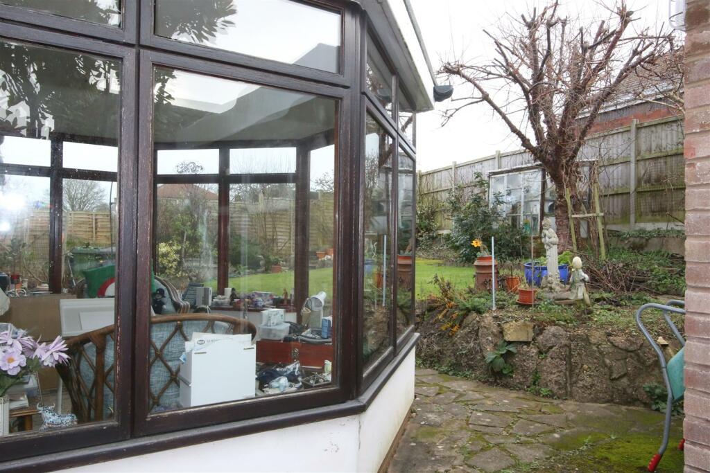 Additional property image - Landseer Close, Hillmorton, Rugby