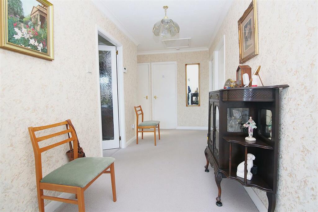 Additional property image - Landseer Close, Hillmorton, Rugby