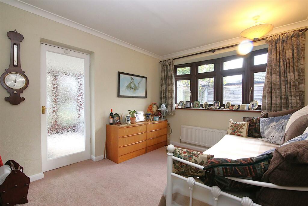 Additional property image - Landseer Close, Hillmorton, Rugby