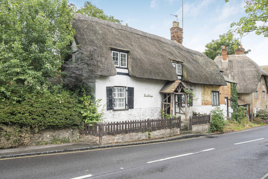 Main image of property: High Street, Clifton Hampden, OX14