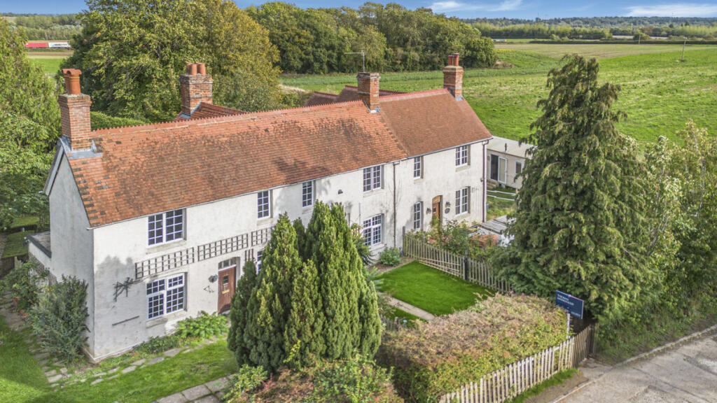 Main image of property: 100 Kennington Road, Radley, OX14