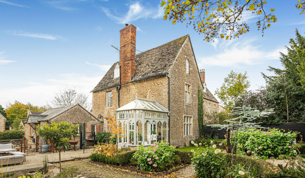 Main image of property: 2 The Stone House, Kingston Bagpuize, OX13