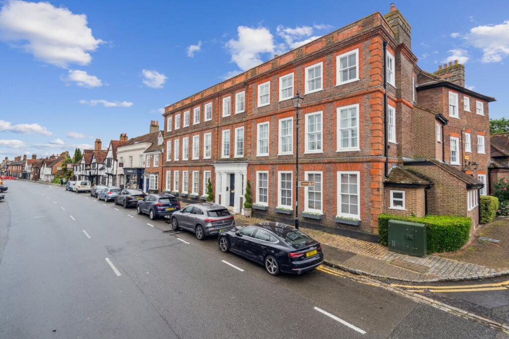 Main image of property: High Street, Amersham, Buckinghamshire, HP7