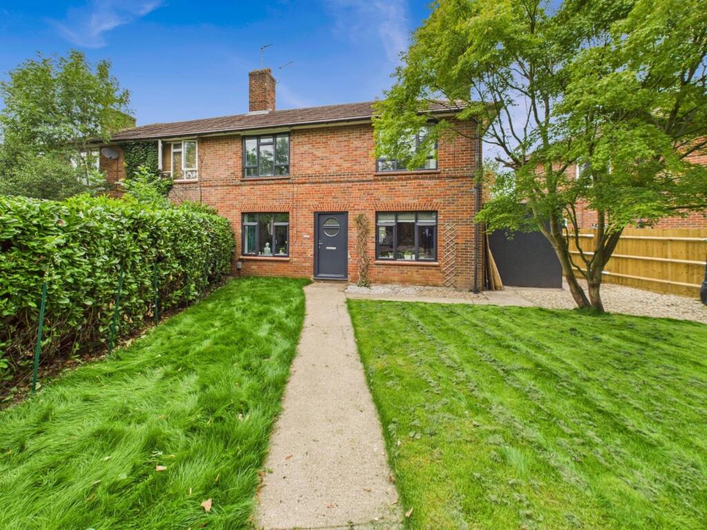 Main image of property: White Lion Road, Amersham, Buckinghamshire, HP7