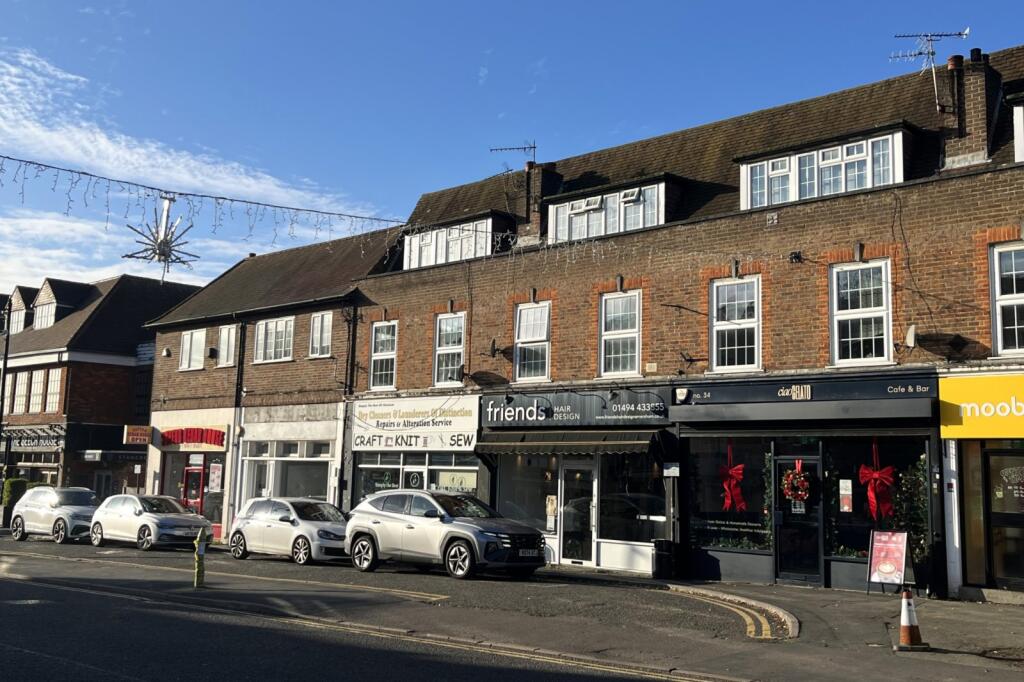 Main image of property: Hill Avenue, Amersham, Buckinghamshire, HP6