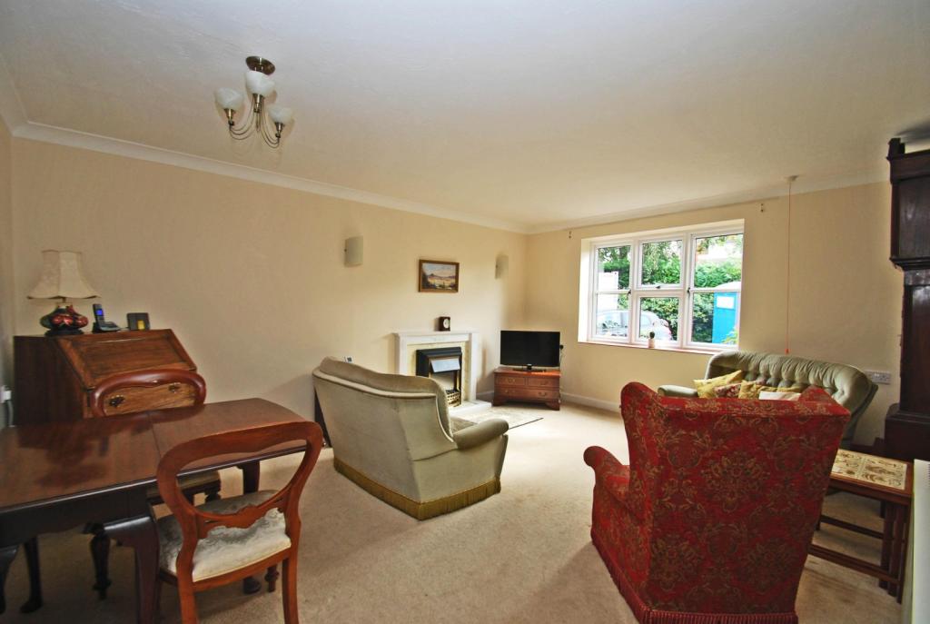 1 bedroom apartment for sale in The Hollies, Maxwell Road, Beaconsfield ...