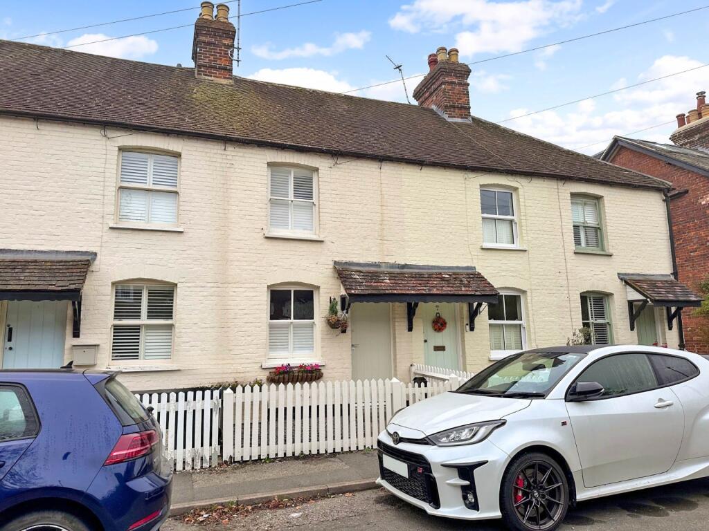 Main image of property: Lakes Lane, Beaconsfield, Buckinghamshire, HP9