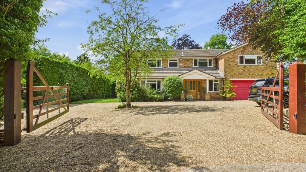 Main image of property: Sandpits Lane, Penn, HP10