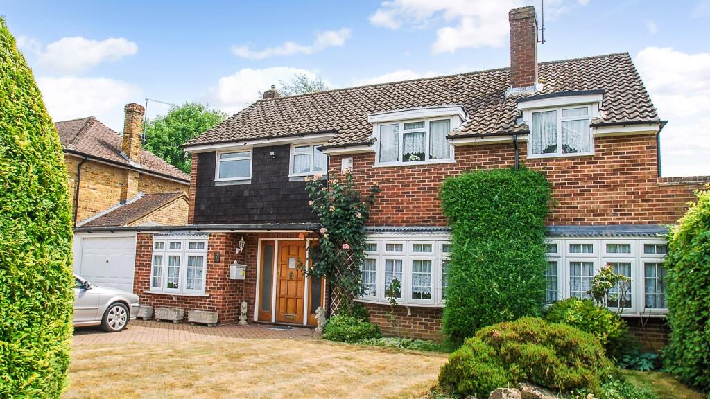 Main image of property: Holly Close, Farnham Common, Buckinghamshire, SL2
