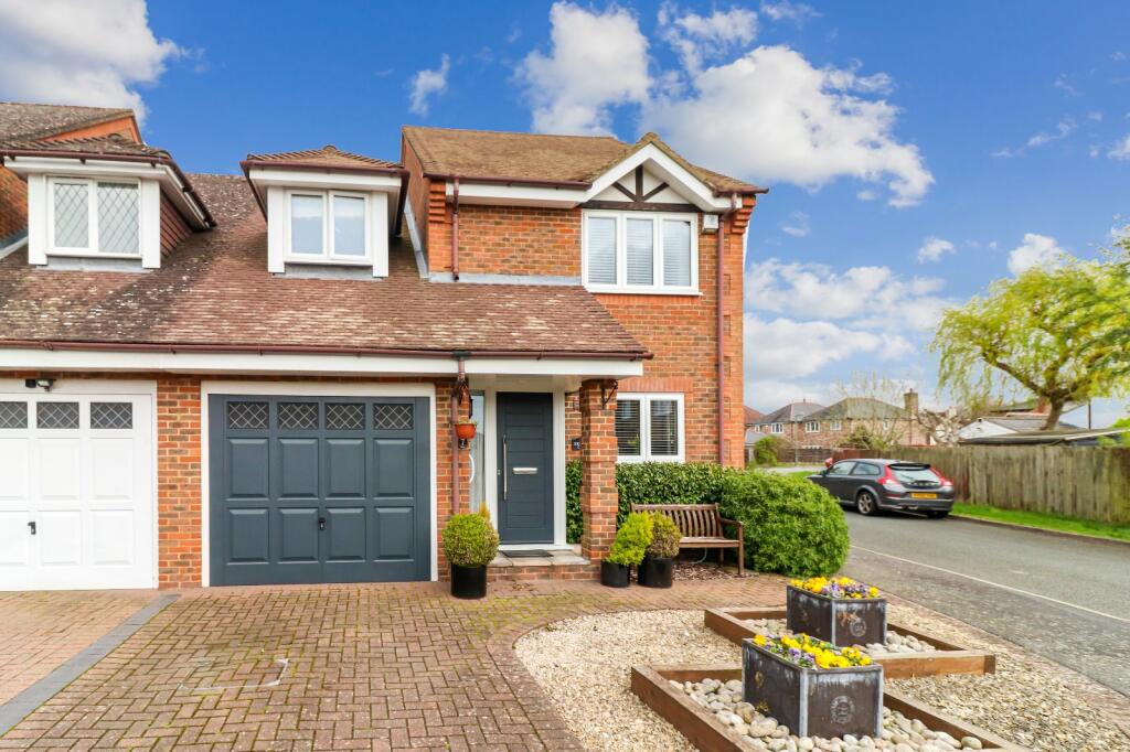 Main image of property: Hodgemoor View, Chalfont St. Giles, Buckinghamshire, HP8