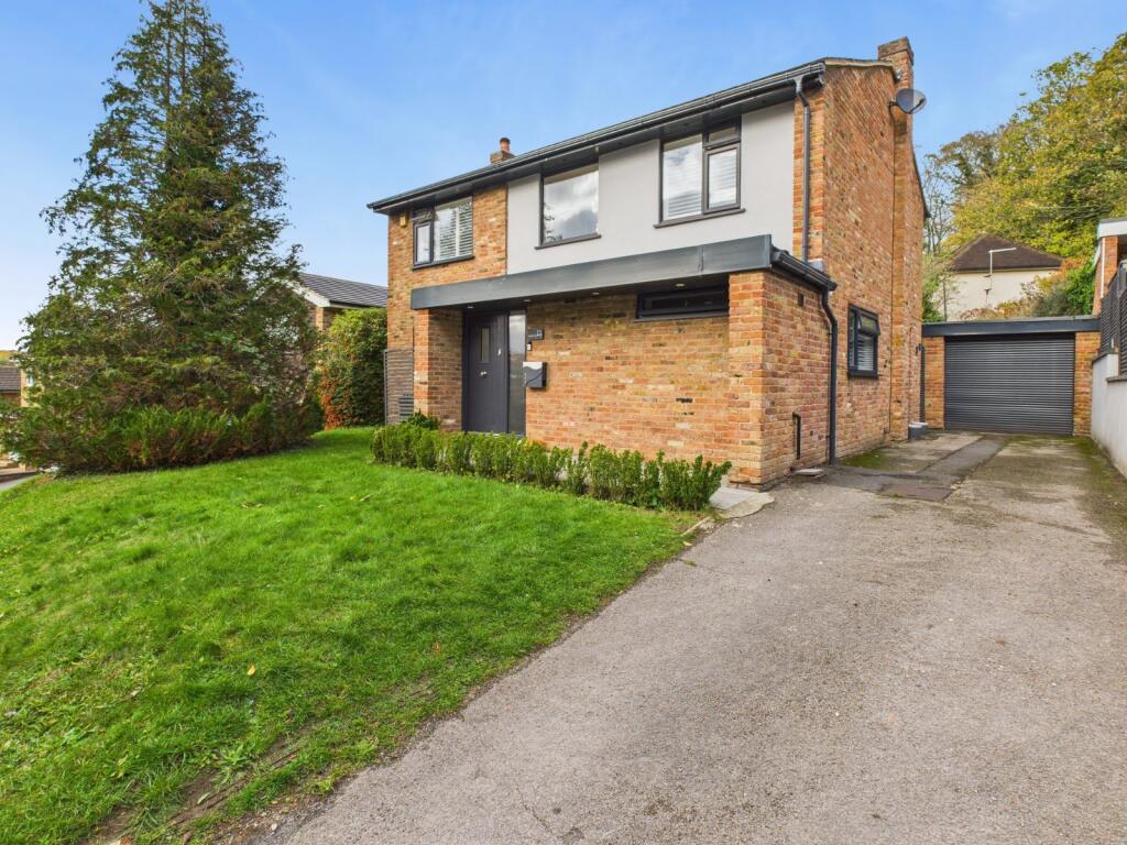 Main image of property: Turners Wood Drive, Chalfont St. Giles, Buckinghamshire, HP8