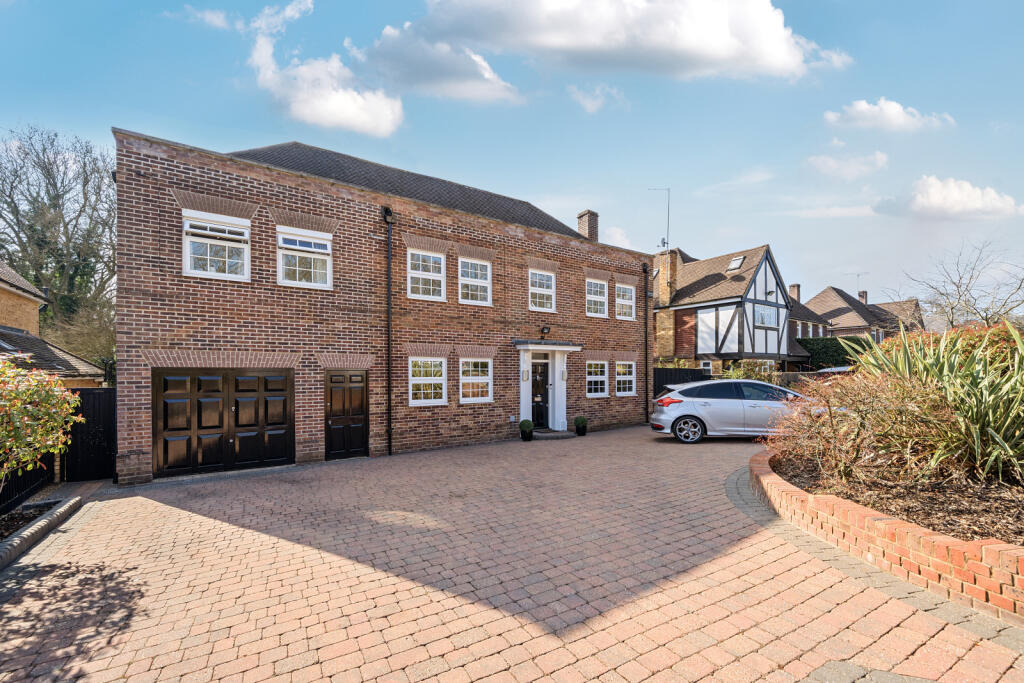 Main image of property: Howards Wood Drive, Gerrards Cross, Buckinghamshire, SL9