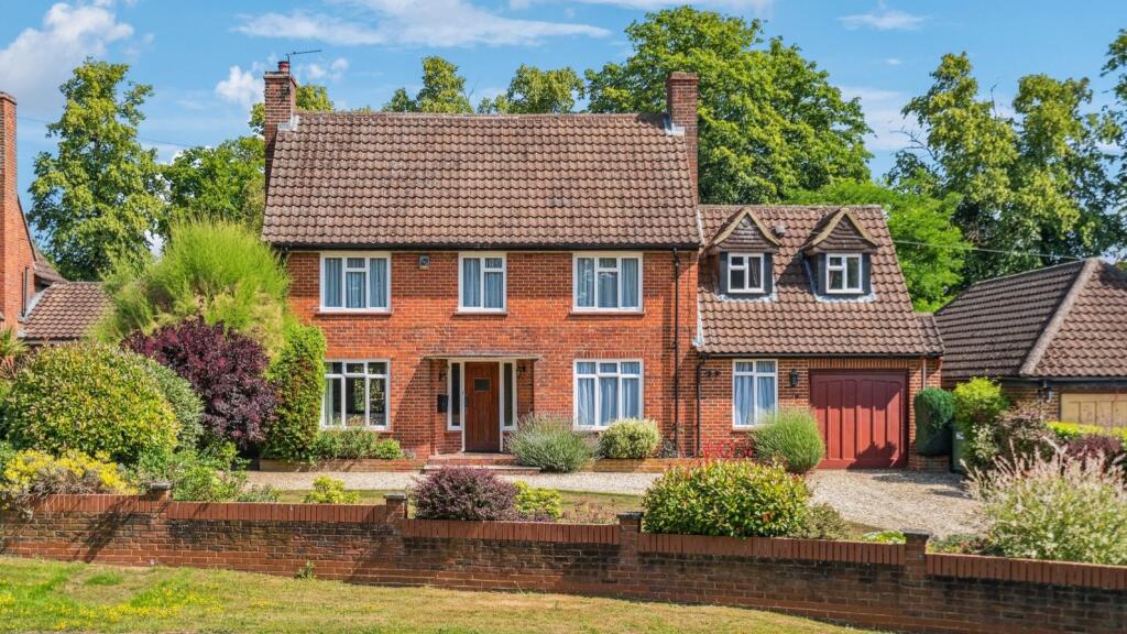 Main image of property: Sefton Paddock, Stoke Poges, Buckinghamshire, SL2