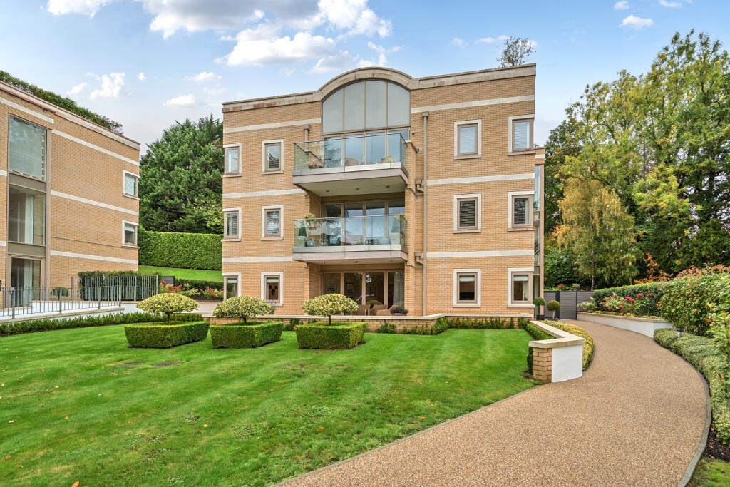 Main image of property: South Park View, Gerrards Cross, Buckinghamshire, SL9