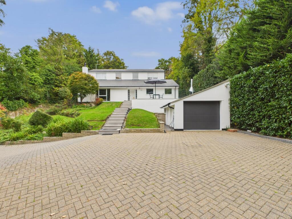 Main image of property: Hedgerley Lane, Gerrards Cross, Buckinghamshire, SL9