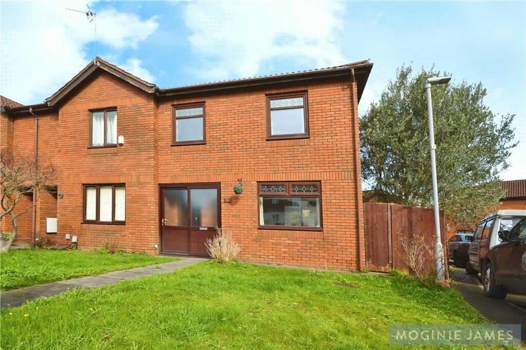 3 bedroom end of terrace house for sale in Colchester Avenue, Penylan, Cardiff, CF23