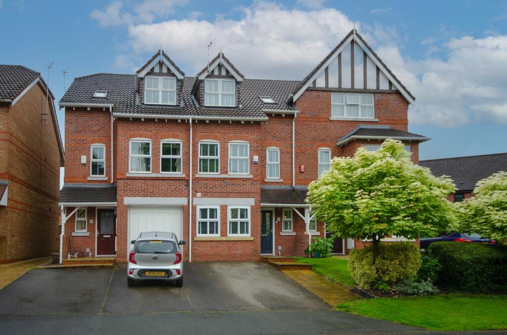 3 bedroom town house for sale in Wheelock Close, Northwich, CW9