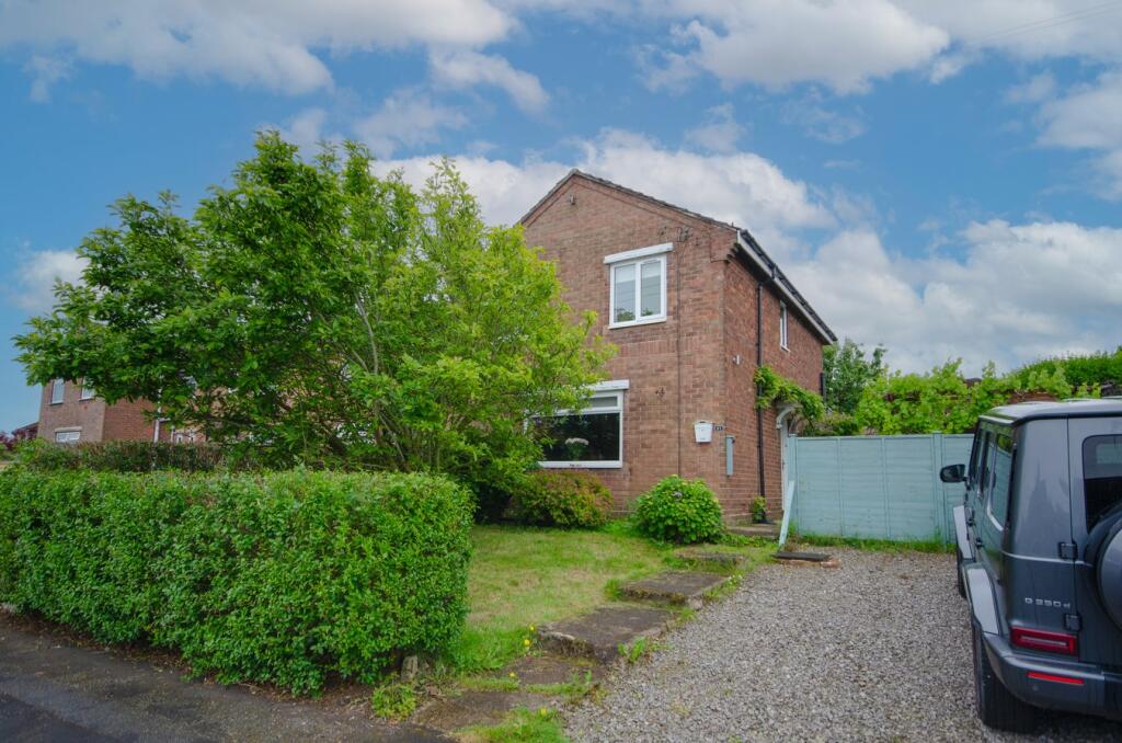 3 bedroom end of terrace house for sale in Keepers Lane, Weaverham, Northwich, CW8