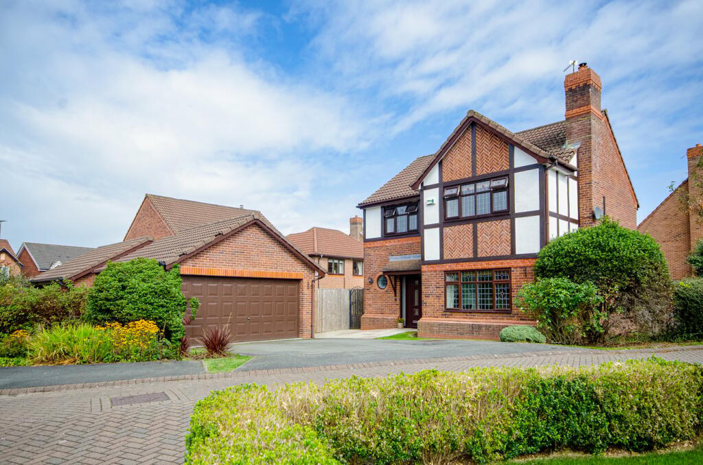 Main image of property: Tarvin Close, Kingsmead, Northwich, CW9