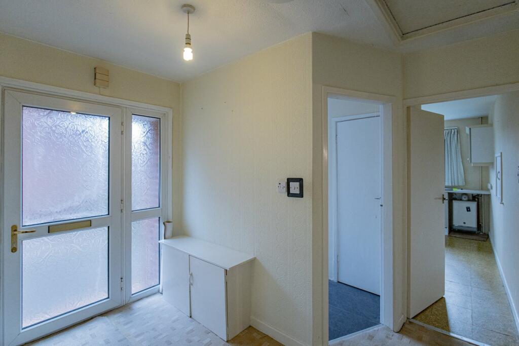 Additional property image - Green Avenue, Davenham, Northwich, CW9