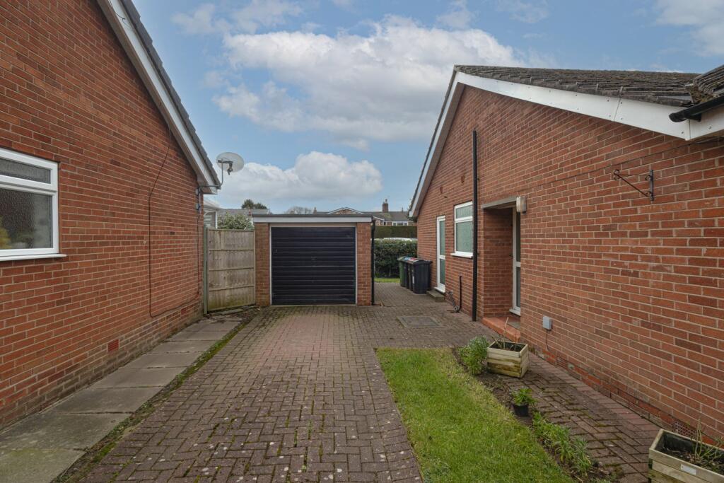 Additional property image - Green Avenue, Davenham, Northwich, CW9