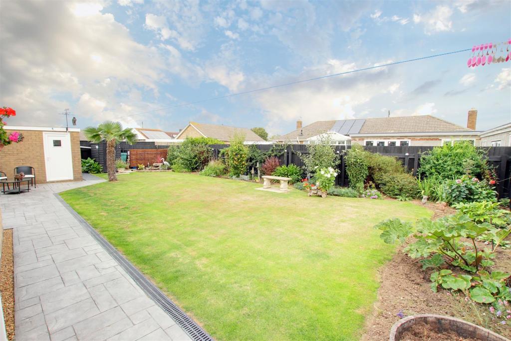 3 bedroom detached bungalow for sale in Dymoke Road, Mablethorpe, LN12