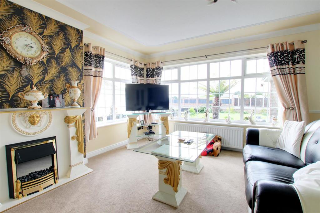 3 bedroom detached bungalow for sale in Dymoke Road, Mablethorpe, LN12