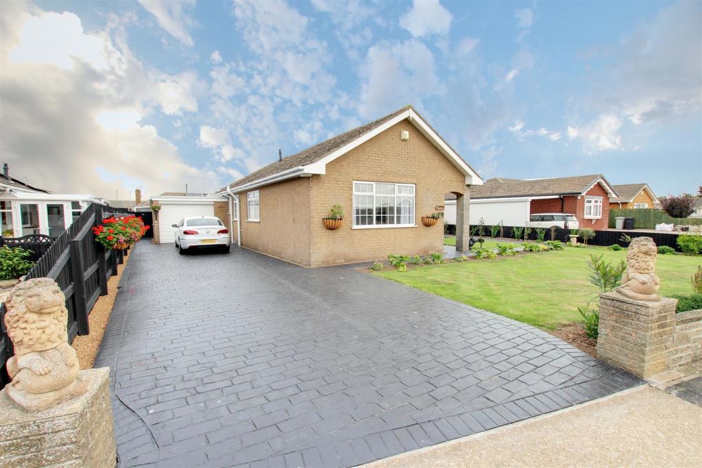 3 bedroom detached bungalow for sale in Dymoke Road, Mablethorpe, LN12