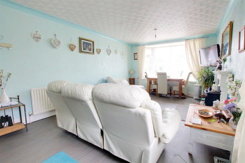 3 bedroom detached bungalow for sale in Waterloo Road, Mablethorpe, LN12