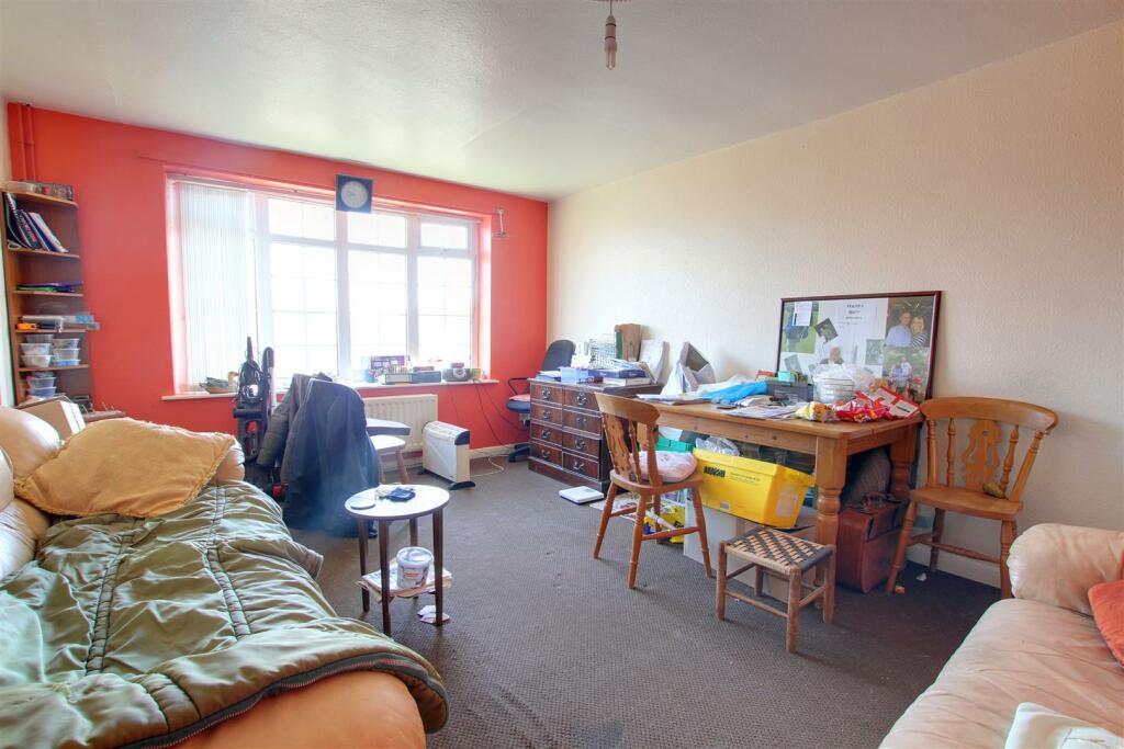 2 bedroom flat for sale in Street, Mablethorpe, LN12