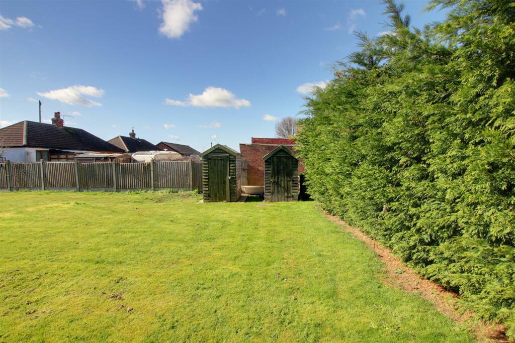 2 bedroom flat for sale in Street, Mablethorpe, LN12