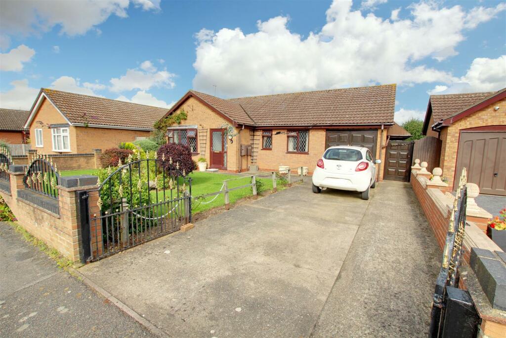 3 bedroom detached bungalow for sale in Brooke Drive, Mablethorpe, LN12