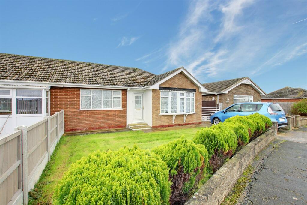 2 bedroom semidetached bungalow for sale in Locksley Road, Mablethorpe