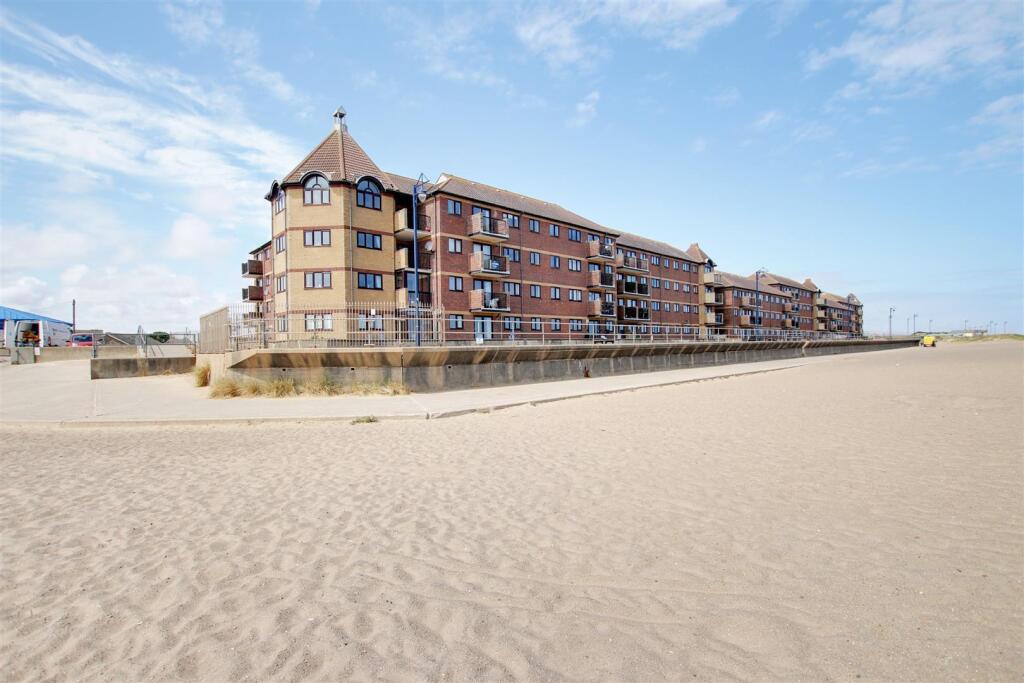 Main image of property: Queens Park Close, Mablethorpe