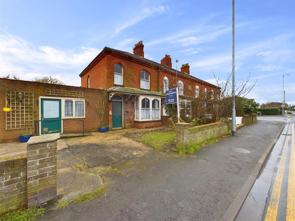 Main image of property: High Street, Mablethorpe