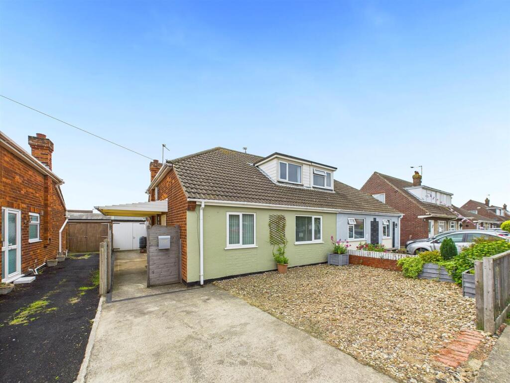 Main image of property: Seacroft Road, Mablethorpe