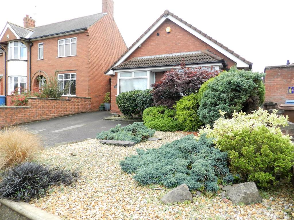 3 bedroom detached bungalow for sale in Chesterfield Road North