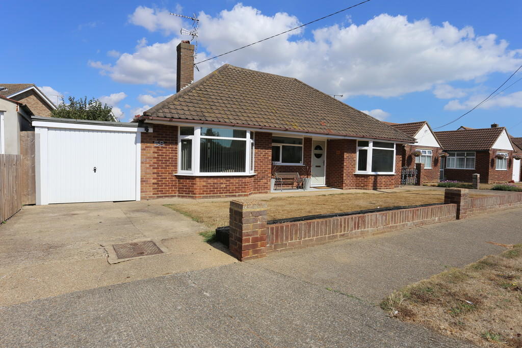 3 bedroom detached bungalow for sale in St. Road, Felixstowe, IP11