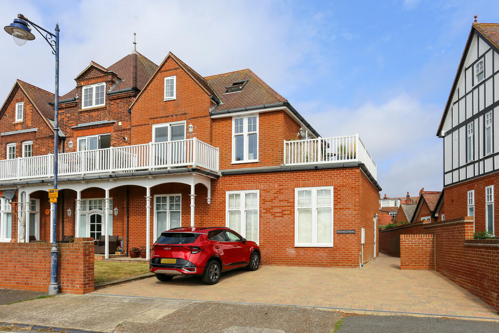 Main image of property: Seaview House, Wolsey Gardens, Felixstowe