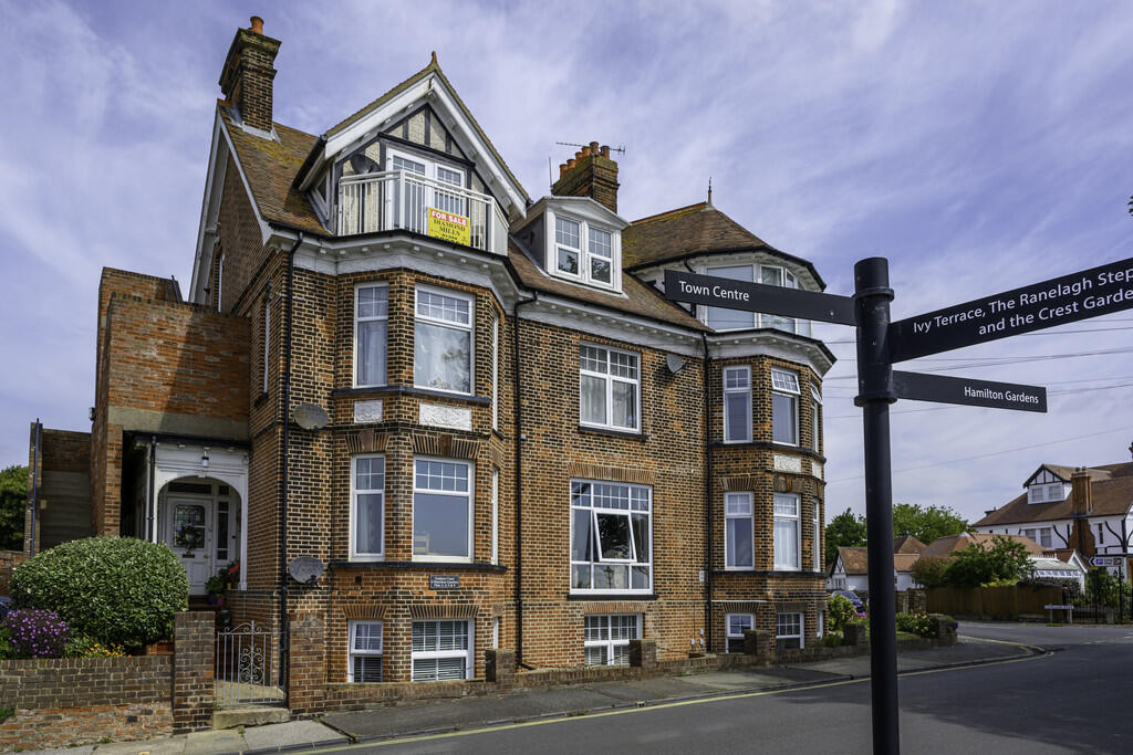 Main image of property: Hamilton Gardens, Felixstowe