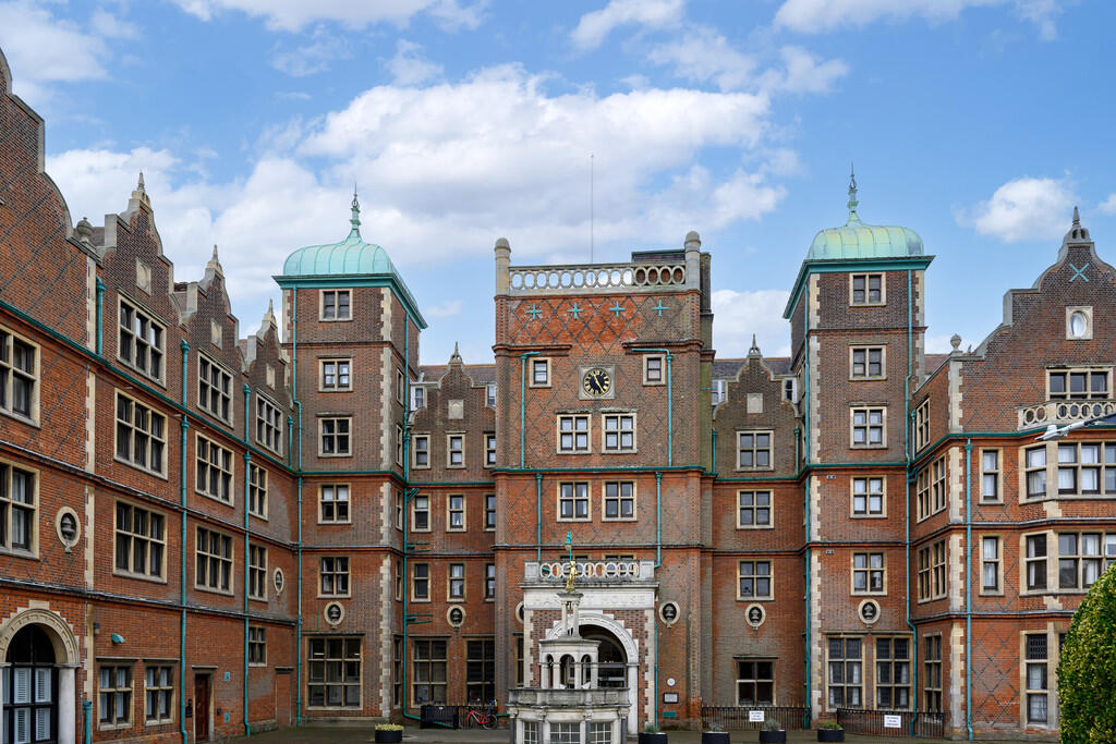 Main image of property: 45 Harvest House