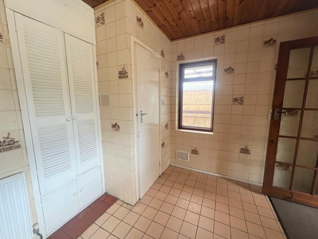 Additional property image - Walton Road, Walton on the Naze, CO14