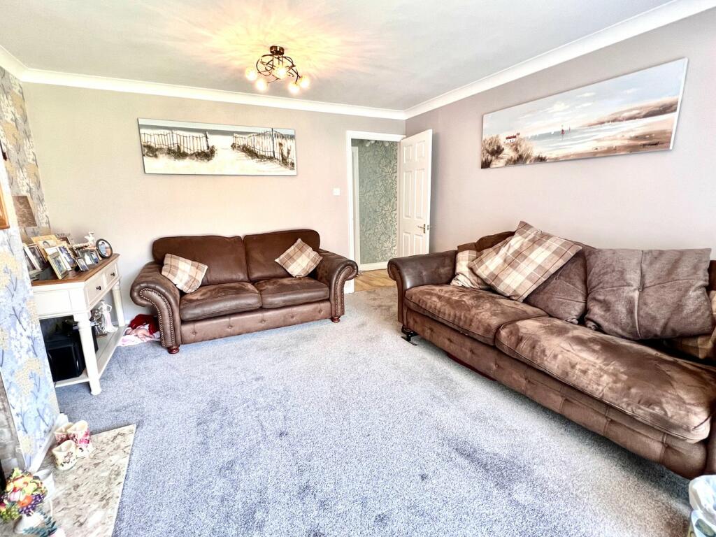 Additional property image - Brian Bishop Close, WALTON ON THE NAZE, CO14