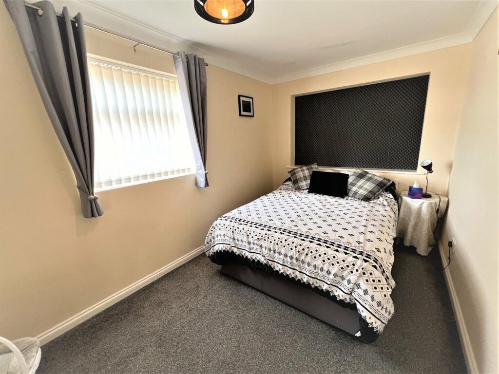 Additional property image - Brian Bishop Close, WALTON ON THE NAZE, CO14
