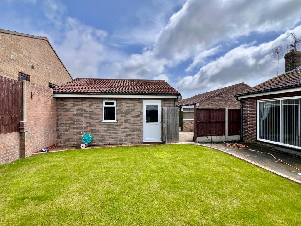Additional property image - Brian Bishop Close, WALTON ON THE NAZE, CO14