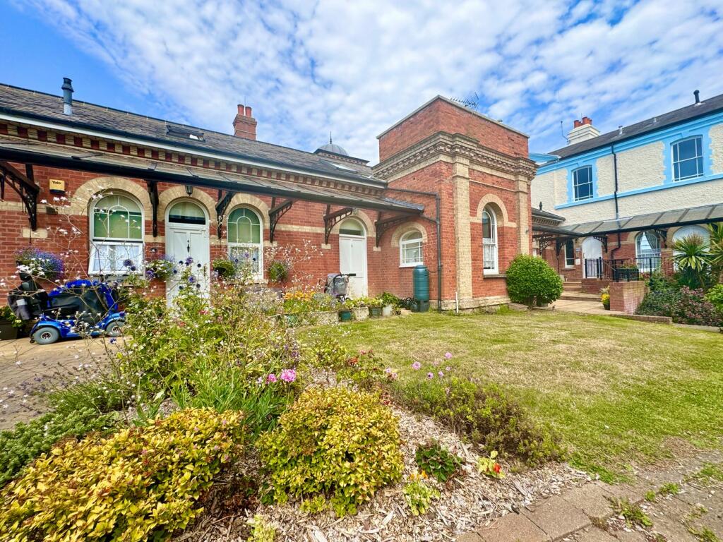Additional property image - Woodberry Way, Walton on the Naze, CO14