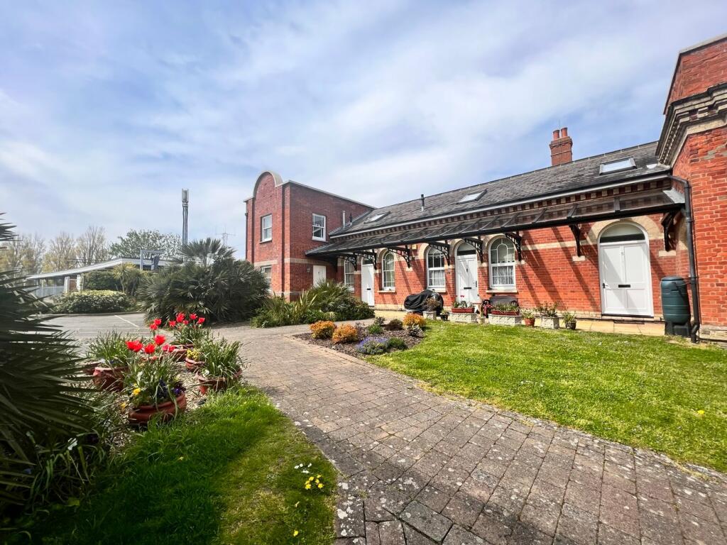 Additional property image - Woodberry Way, Walton on the Naze, CO14