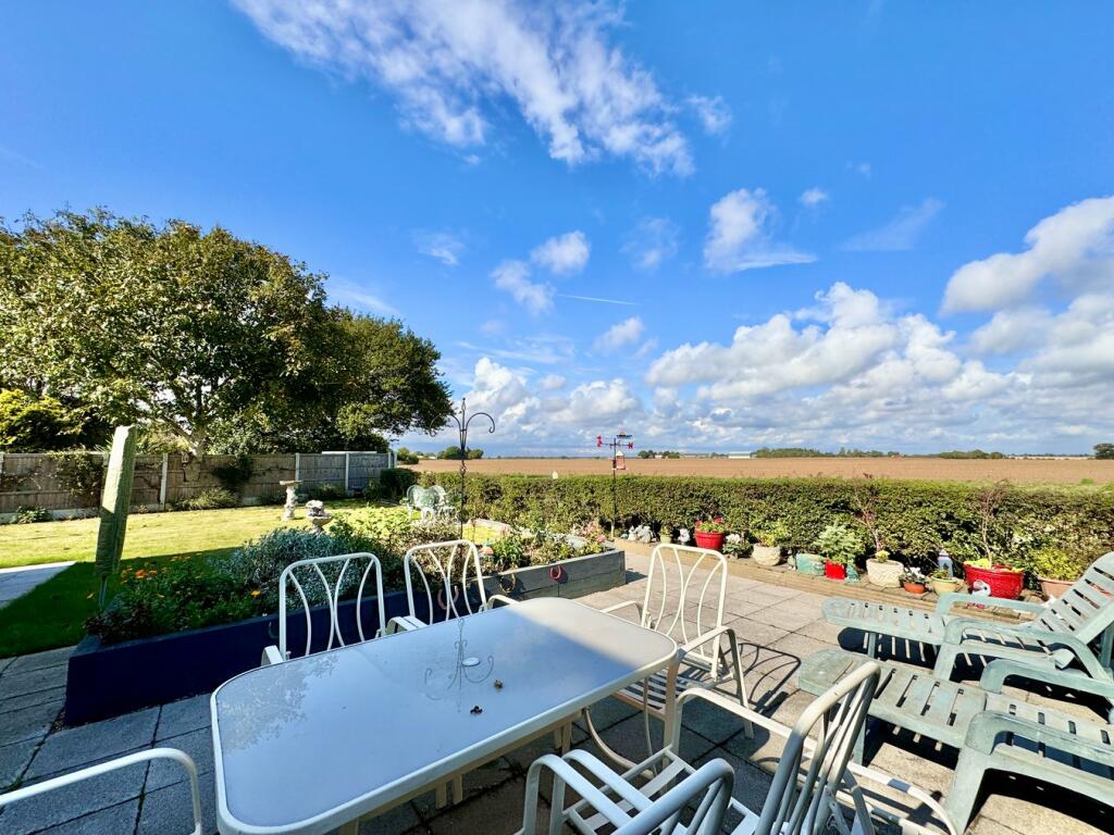 Additional property image - Farm Close, KIRBY CROSS, Frinton on Sea, CO13